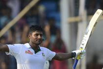 അടിക്ക് അടി... ഇതാണ് ടെസ്റ്റ്, രണ്ടിന്നിങ്‌സില്‍ മാത്രം പിറന്നത് 1000ത്തിലേറെ റണ്‍സ്!!