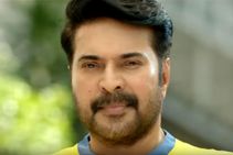 മമ്മൂട്ടി കേരള ബ്ലാസ്‌റ്റേഴ്‌സില്‍!! മഞ്ഞ ജഴ്‌സിയില്‍ മിന്നി മെഗാസ്റ്റാര്‍... വീഡിയോ വൈറല്‍