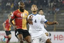 ഐ ലീഗ്: ഗോകുലത്തെ കീഴടക്കി... മിനര്‍വയെ മറികടന്ന് നെറോക്ക ഒന്നാംസ്ഥാനത്ത്, ബംഗാളിന് ജയം