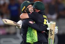 ഇതാണ് കളി... ട്വന്റി20യില്‍ പിറന്നത് 488 റണ്‍സ്!! റണ്‍ചേസില്‍ ലോക റെക്കോര്‍ഡിട്ട് ഓസീസ്