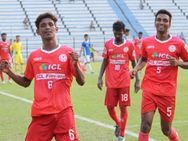 സന്തോഷ് ട്രോഫിയില്‍ കേരളത്തിന്റെ ആറാട്ട്... മണിപ്പൂര്‍ മുങ്ങി, സെമിക്കരികെ കേരളം