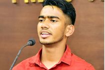 രണ്ടു വര്‍ഷം കൂടി പൂനെ എഫ് സിക്കായി കളിക്കുമെന്ന് മലയാളി ഫുട്‌ബോള്‍താരം ആഷിഖ് കുരുണിയന്‍