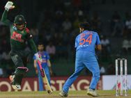 അവസാന പന്തില്‍ സിക്‌സര്‍... അവിശ്വസനീയം ഇന്ത്യ!! സൂപ്പര്‍ ഹീറോയായി കാര്‍ത്തിക്