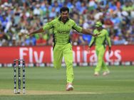 സഹതാരത്തെ പന്തുകൊണ്ടെറിഞ്ഞു; പാക് താരങ്ങള്‍ തമ്മില്‍ കളിക്കളത്തില്‍ വാക്കേറ്റം