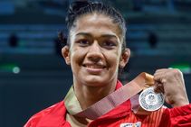 കോമണ്‍വെല്‍ത്തില്‍ 'ദംഗല്‍' ആവര്‍ത്തിച്ചു; ബബിതയുടെ പ്രകടനം കാണാന്‍ മഹാവീര്‍ ഫോഗട്ടിന് കഴിഞ്ഞില്ല