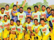 കേരളം 'എക്‌സ്ട്രാ' ഹാപ്പി, ബംഗാളിനെ തകര്‍ത്ത് സന്തോഷ് ട്രോഫി, നേട്ടം 13 വര്‍ഷത്തിന് ശേഷം!!