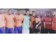 എതിരാളികളെ വെട്ടിച്ച് നൈജീരിയൻ താരങ്ങൾ വെടി ചില്ലുപോലെ മുന്നേറിയപ്പോൾ പെരുവന വയലിലും ചാമ്പ്യൻസ് ആവേശം