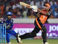 ഐപിഎല്‍: വീണ്ടും ത്രില്ലര്‍... അവസാന പന്തില്‍ ബൗണ്ടറി, ജയം തട്ടിയെടുത്ത് ഹൈദരാബാദ്