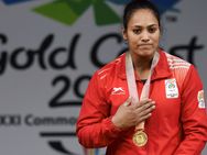 കോമണ്‍വെല്‍ത്ത് സ്വര്‍ണ മെഡല്‍ നേടിയ ഇന്ത്യയുടെ വനിതാ താരത്തിനെതിരെ ആക്രമണം