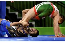 കോമണ്‍വെല്‍ത്ത് ഗെയിംസ്; ഗുസ്തിയില്‍ രാഹുല്‍ അവാരെയ്ക്ക് സ്വര്‍ണം; ബബിതയ്ക്ക് വെള്ളി