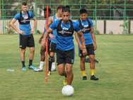 സൂപ്പര്‍ കപ്പ്: ബ്ലാസ്‌റ്റേഴ്‌സ് ഈസ് ബാക്ക്... ഐഎസ്എല്ലിലെ കലിപ്പടക്കാന്‍, കപ്പടിക്കാന്‍ മഞ്ഞപ്പട