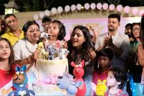 റെയ്‌നയുടെ മകളുടെ ബര്‍ത്ത്‌ഡേ ആഘോഷിച്ച് ധോണിയും ബ്രാവോയും