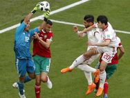 ലോകകപ്പ്: 'ഇഞ്ചുറി' ചതിച്ചു, സെല്‍ഫടിച്ച് മൊറോക്കോ മുട്ടുമടക്കി, ഇറാന് ത്രസിപ്പിക്കുന്ന ജയം