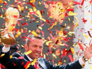 ലോകകപ്പ് 2018: വിശ്വകിരീടം പോര്‍ഭൂമിയില്‍... വന്‍ വരവേല്‍പ്പ്, കിക്കോഫ് വിസിലിന് കാതോര്‍ത്ത് ലോകം