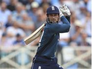 നോട്ടിങ്ഹാമില്‍ ഇംഗ്ലണ്ടിന് ആദ്യ തിരിച്ചടി..