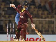 സെലക്ടര്‍മാര്‍ കാണുന്നില്ലേ? മിന്നല്‍ ധോണി!! പിറന്നത് പുതിയ ലോക റെക്കോര്‍ഡ്, വീഡിയോ