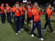 വനിതാ ലോക ടി20: സെമി ഫൈനലിസ്റ്റുകളായി... വിന്‍ഡീസിനൊപ്പം ഇംഗ്ലണ്ടും അവസാന നാലില്‍