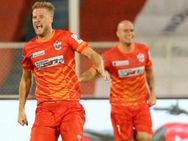 ഐഎസ്എല്‍: തിരിച്ചടികള്‍ക്കു ചുവപ്പ് കാര്‍ഡ്... പൂനെയ്ക്ക് സീസണിലെ ആദ്യ ജയം, ജംഷഡ്പൂരിനെ വീഴ്ത്തി