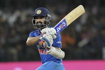 ലോകകപ്പില്‍ ഇന്ത്യയുടെ നാലാം നമ്പറായി രഹാനെയോ?; തിരിച്ചുവരവിനൊരുങ്ങി താരം