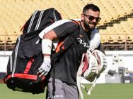 കോലി വീണ്ടുമൊരു നാഴികക്കല്ലിനരികെ... എട്ട് റണ്‍സ് കൂടി, എലൈറ്റ് ക്ലബ്ബില്‍ ഇതിഹാസങ്ങള്‍ മാത്രം