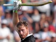 ഗുപ്റ്റില്‍ വെടിക്കെട്ട്, തുടരെ അഞ്ചു സിക്‌സറടിച്ച് നീഷാം... ലങ്കയെ തുരത്തി കിവീസ്