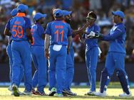 രണ്ടാം ഏകദിനത്തിലും ഇന്ത്യ തന്നെ, കിവികളെ നിഷ്പ്രഭരാക്കി കോലിയും സംഘവും