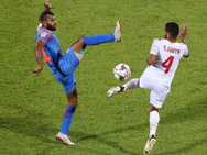 ഏഷ്യന്‍ കപ്പ്: 90ാം മിനിറ്റില്‍ പെനല്‍റ്റി, ഇന്ത്യ വീണു... നോക്കൗട്ട് കാണാതെ പുറത്ത്