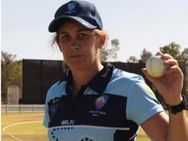 നാണംകെട്ട് ഓസ്‌ട്രേലിയ, വെറും 10 റണ്‍സിന് ഓള്‍ഔട്ട്!! എക്‌സ്ട്രാസ് ടോപ്‌സ്‌കോര്‍