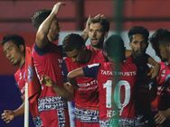 ഐഎസ്എല്‍: ഏഴു മിനിറ്റിനിടെ നാലു ഗോള്‍, ബെംഗളൂരുവിനെ നാണംകെടുത്തി ജംഷഡ്പൂര്‍ (5-1)