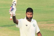 ഇന്ത്യന്‍ ടീമില്‍ തഴഞ്ഞെങ്കിലെന്താ, 10 രഞ്ജിട്രോഫി കിരീടവുമായി വസിം ജാഫര്‍; എന്തൊരു താരം