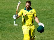 ഇന്ത്യയെ തീര്‍ത്ത ഓസീസ് പാകിസ്താനെയും വെറുതെവിട്ടില്ല, ഗംഭീര ജയം... ഫിഞ്ചിന് സെഞ്ച്വറി