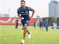 ഐപിഎല്‍ 2019: പാണ്ഡ്യ ഈസ് ബാക്ക്... ടീമിനൊപ്പം ചേര്‍ന്നു, മുംബൈ മിന്നിക്കും