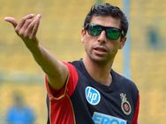 ഐപിഎല്‍: ഏറ്റവും മികച്ച പേസ് ബൗളിങ് നിര ആരുടേത്? നെഹ്‌റ പറയുന്നു... വിക്കറ്റ് നോക്കേണ്ട!!