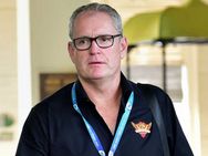 ഐപിഎല്‍: ഇത് താങ്ങാവുന്നതിനുമപ്പുറം... ഹൈദരാബാദിന്റെ പുറത്താവല്‍, പൊട്ടിക്കരഞ്ഞ് കോച്ച്