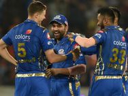 ഐപിഎല്‍: സൂപ്പര്‍ ഓവറില്‍ മുംബൈ സൂപ്പര്‍... ഹൈദരാബാദിനെ വീഴ്ത്തി പ്ലേഓഫില്‍