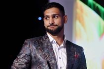 ഒളിമ്പിക്‌സ് മെഡലില്‍ കാര്യമില്ല; റിങ്ങിലിറങ്ങാന്‍ വിജേന്ദറിനെ വെല്ലുവിളിച്ച് ബ്രിട്ടീഷ് ഇതിഹാസം ആമിര്‍ ഖാന്‍