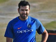 ധോണി ഓസ്‌ട്രേലിയക്കെതിരെ വിവാദ ഗ്ലൗവ് ധരിക്കുമോ.... രോഹിത്തിന്റെ മറുപടി ഇങ്ങനെ