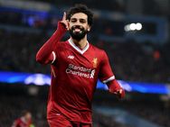 സലാഹിനെ ചുംബിക്കാന്‍ ശ്രമിച്ച് വനിതാ റിപ്പോര്‍ട്ടര്‍; വീഡിയോ ഏറ്റെടുത്ത് ആരാധകര്‍