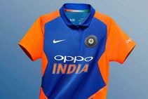 ഇന്ത്യയുടെ നീലപ്പടയ്ക്ക് രണ്ടാം ജഴ്‌സിയൊരുങ്ങി; 30-ന് ഇംഗ്ലണ്ടിനെതിരെ പുതിയ നിറത്തില്‍