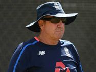 അവര്‍ ലോകകപ്പോ ആഷസോ നേടട്ടെ.... പക്ഷേ ഞാനുണ്ടാകില്ല, ഇംഗ്ലണ്ട് കോച്ച് പറയുന്നത് ഇങ്ങനെ