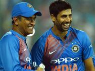 ലോകകപ്പ്: ഇതാ നെഹ്‌റയുടെ ഡ്രീം ടീം... അഞ്ച് ഇന്ത്യന്‍ താരങ്ങള്‍, ക്യാപ്റ്റന്‍ സാക്ഷാല്‍ ധോണി!!