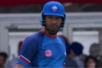 കാനഡ ലീഗില്‍ യുവരാജിന് മോശം തുടക്കം; നോട്ടൗട്ട് ആയിട്ടും പുറത്തേക്ക് നടന്നു