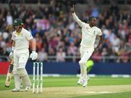 ആഷസ് ടെസ്റ്റ്: ഓസീസിനെ ബാറ്റിങ്ങിന് ക്ഷണിച്ച് ഇംഗ്ലണ്ട്, ആര്‍ച്ചര്‍ വിക്കറ്റുവേട്ട തുടങ്ങി