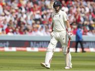 ആഷസ്: പോരാട്ടം കൈവിടാതെ ഇംഗ്ലണ്ട്; പ്രതീക്ഷ നല്‍കി റൂട്ട് ക്രീസില്‍