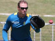 ഇന്ത്യ സൂക്ഷിച്ചോ... ക്ലൂസ്നറുടെ കൂട്ടുപിടിച്ച് ദക്ഷിണാഫ്രിക്ക, ബുംറയ്ക്കും ഭുവിക്കും പണിയാവും