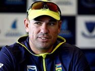 കടുവകളെ മെരുക്കാന്‍ റസ്സല്‍ ഡൊമിന്‍ഗോ... ബംഗ്ലാദേശ് ക്രിക്കറ്റ് ടീമിന് പുതിയ പരിശീലകന്‍