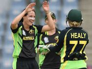 9.3 ഓവര്‍ വരെ വിക്കറ്റില്ല, അടുത്ത മൂന്ന് പന്തിലും വിക്കറ്റ്!! മേഗന്‍ മാജിക്ക്... ചരിത്രനേട്ടം