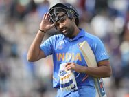 ടെസ്റ്റില്‍ ഇന്ത്യക്ക് മുന്നറിയിപ്പ്... രോഹിത്തിന്റെ ഓപ്പണിങ് അരങ്ങേറ്റം പാളി, പൂജ്യത്തിന് പുറത്ത്!!