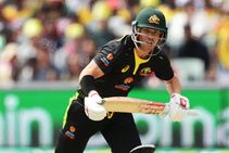 രണ്ടാം ടി20യിലും വാര്‍ണറുടെ വെടിക്കെട്ട്; ശ്രീലങ്ക വീണ്ടും നാണംകെട്ടു, ഓസ്‌ട്രേലിയയ്ക്ക് പരമ്പര