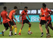 ഐഎസ്എല്ലിന് ഇന്ന് കിക്കോഫ്; ബ്ലാസ്റ്റേഴ്‌സ് എടികെയ്‌ക്കെതിരെ, ജയം ആര്‍ക്കൊപ്പം?